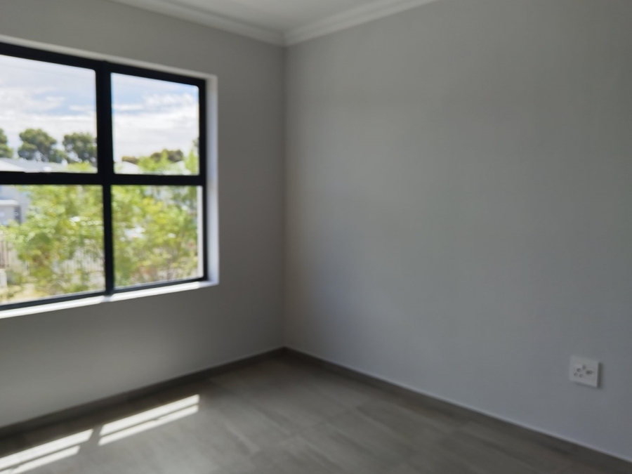 1 Bedroom Property for Sale in Table View Western Cape